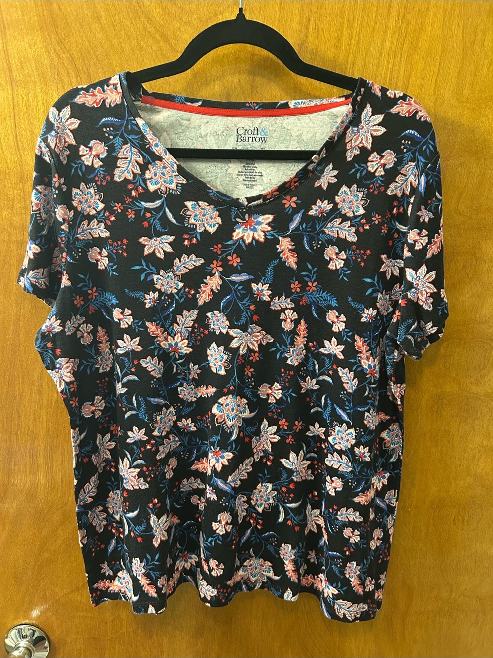 Croft & Barrow Floral “The Classic Tee”- XXL